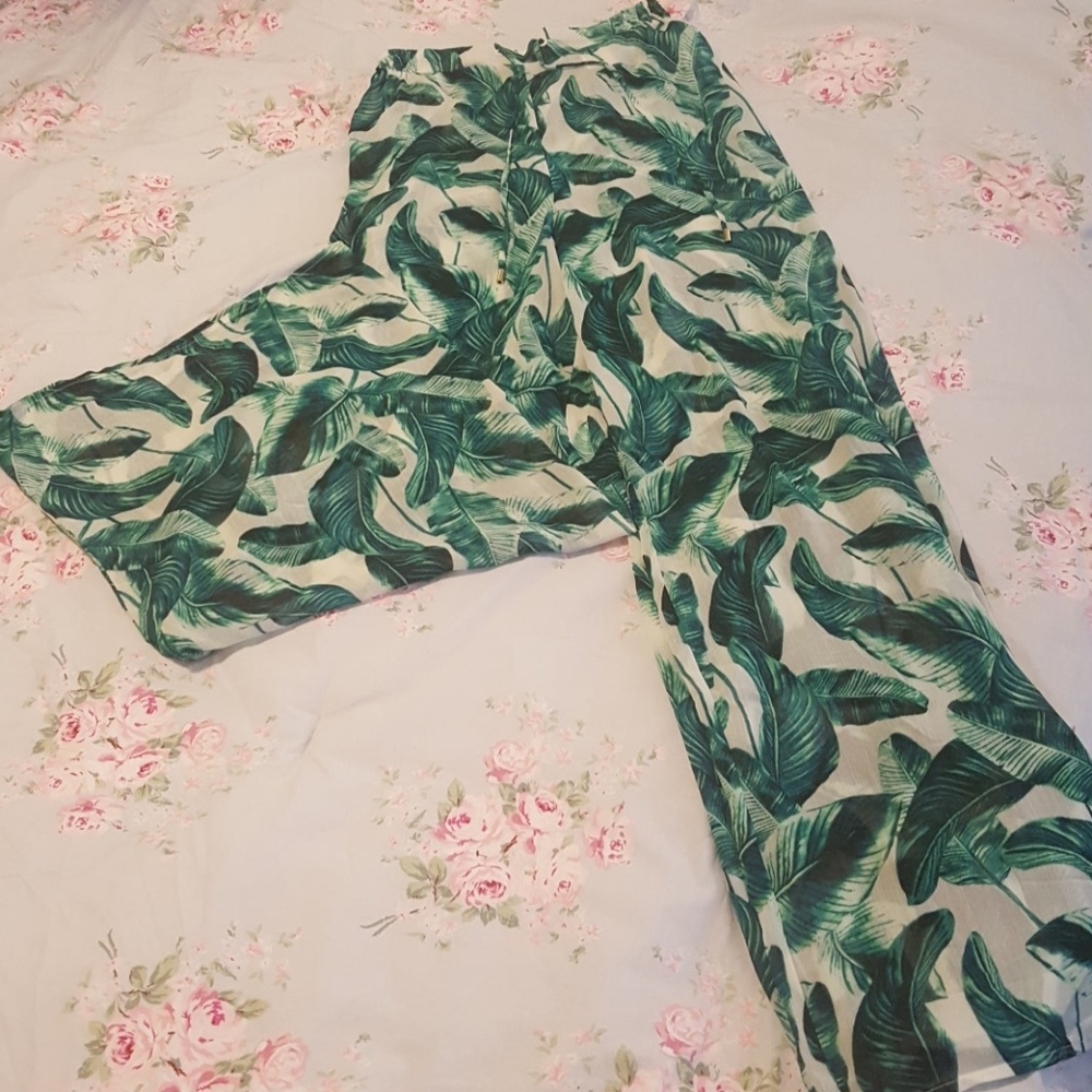 NWOT: Sheer H&M palm pattern pants